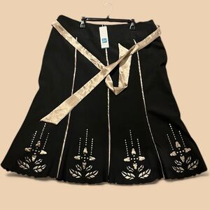 💃NEW Chic Black and Gold A-Line Skirt